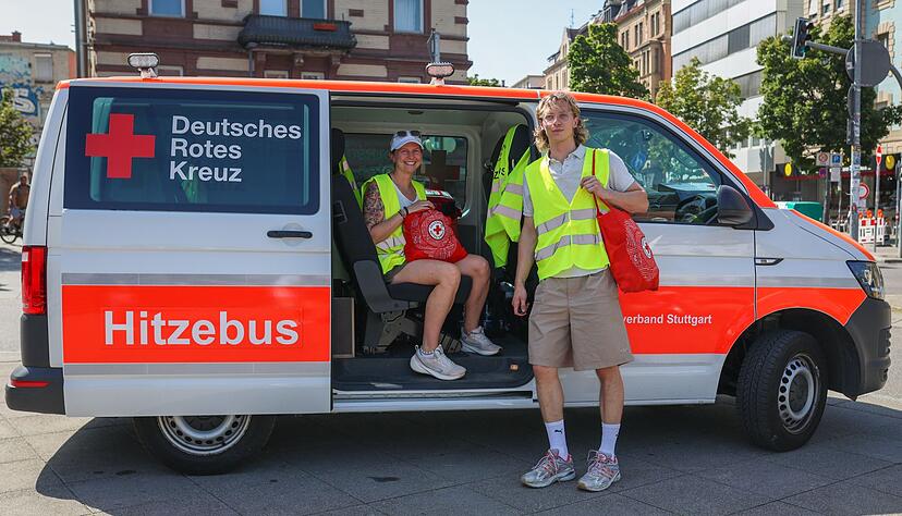 Der Hitzebus ist im Sommer in Stuttgart unterwegs, wenn das Thermometer &uuml;ber 30 Grad steigt.
