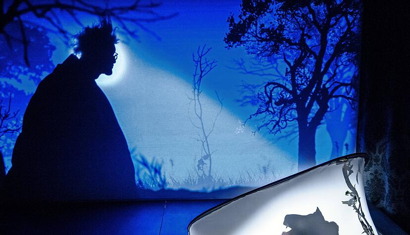 Politisch-poetisches Schattentheater beim Festival Imaginale in der Boxx Heilbronn.
Foto: Jörg Metzner Politisch-poetisches Schattentheater beim Festival Imaginale in der Boxx Heilbronn.
Foto: Jörg Metzner