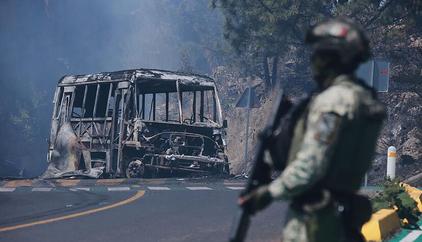Die Anh&auml;nger des get&ouml;teten Kartellchefs steckten Autos in Brand und errichteten Stra&szlig;ensperren.