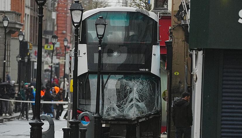 Ein Mann kam bei dem Unfall ums Leben.