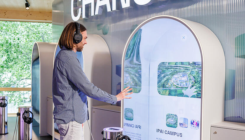 Im KI-Pavillon der experimenta wird das Thema KI interaktiv erlebbar.