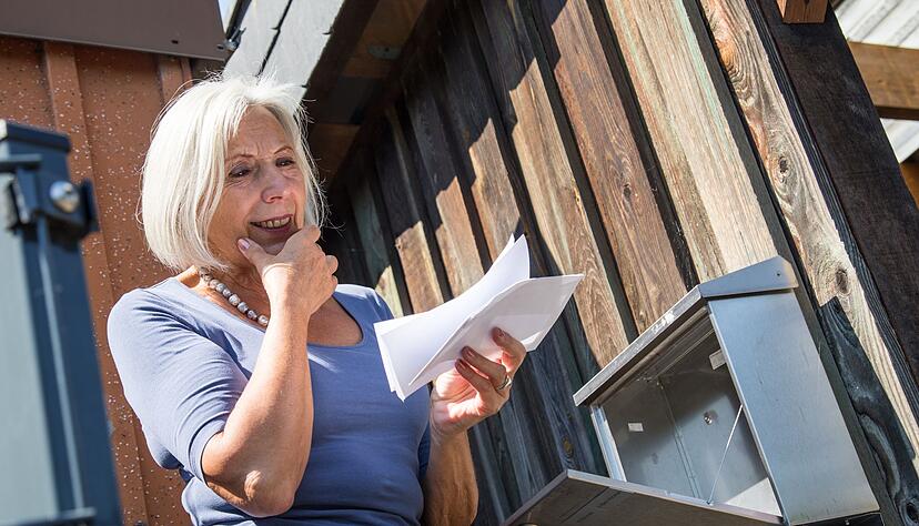 Ab Juli steigen nicht nur die normalen Renten, sondern auch die Hinterbliebenenrenten.