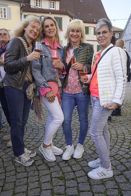 Das Weindorf in &Ouml;hringen ist er&ouml;ffnet.