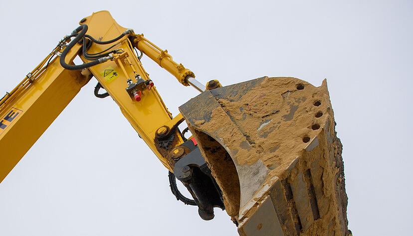 Die Baggerschaufeln haben einen Wert von mehr als 50.000 Euro. (Symbolbild)