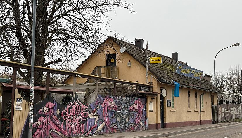 Der Club Bukowski in der Heilbronner Hafenstraße zieht Nachtschwärmer aus der Region mit elektronischer Musik und renommierten DJs an.