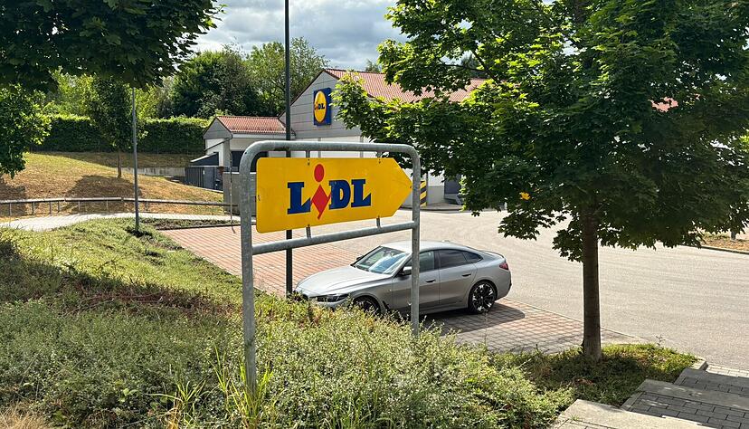 Der bestehende Lidl-Markt in &Ouml;hringen k&ouml;nnte durch einen Neubau ersetzt werden.