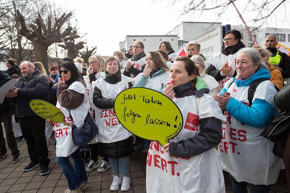 Warnstreik bei den SLK-Kliniken