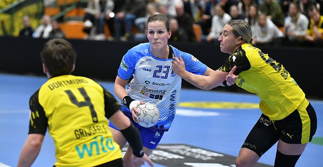 Mit Durchschlagskraft und Distanztoren war Munia Smits f&uuml;r die Sport-Union bem&uuml;ht, doch vier Toren standen auch sieben Fehlw&uuml;rfe gegen&uuml;ber.