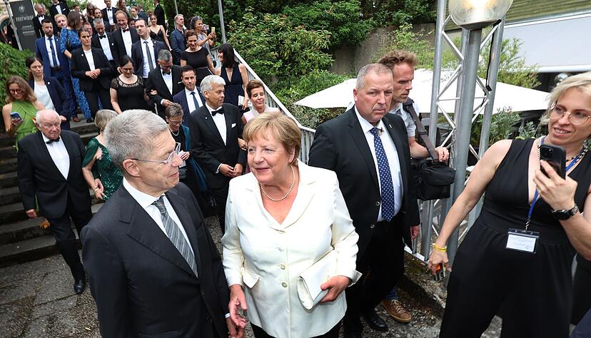 Wie ihnen der erste Aufzug der &laquo;Meistersinger&raquo; wohl gefallen hat? Angela Merkel und Joachim Sauer sind Wagner-Fans.