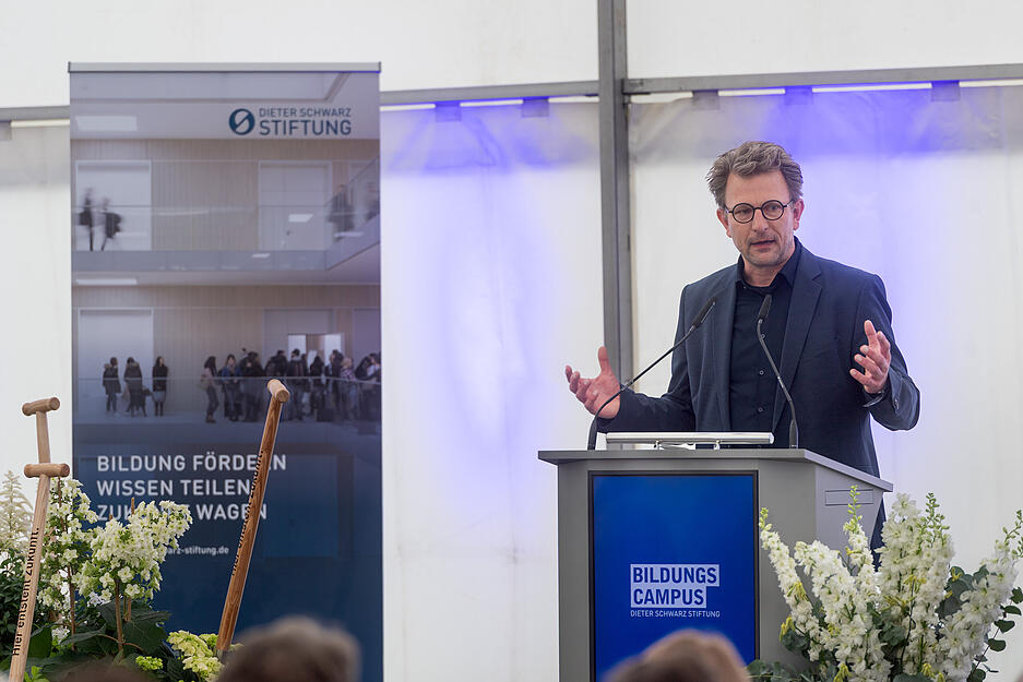 Offizieller Spatenstich für den Bildungscampus West in Heilbronn.