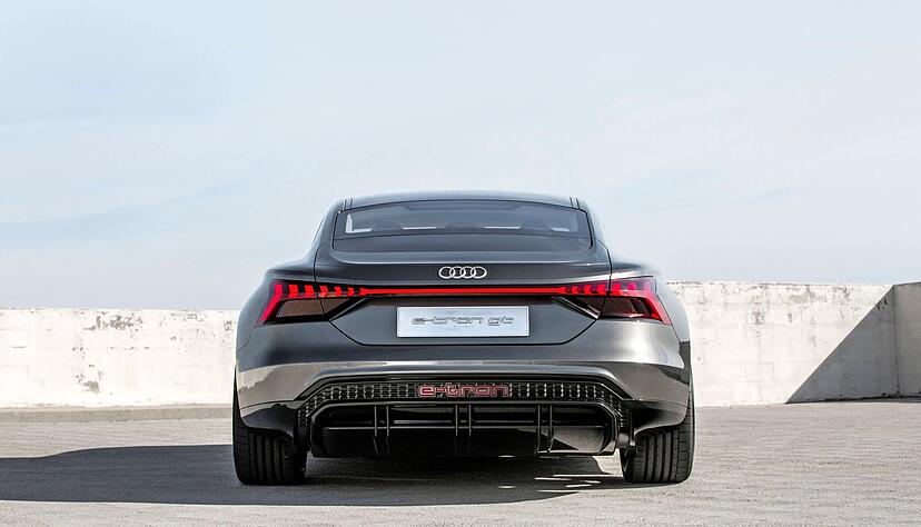 Mit dem E-Tron GT startet Audi nächstes Jahr in der Heilbronner Manufaktur ins Elektrozeitalter.
Audi Mit dem E-Tron GT startet Audi nächstes Jahr in der Heilbronner Manufaktur ins Elektrozeitalter.
Audi