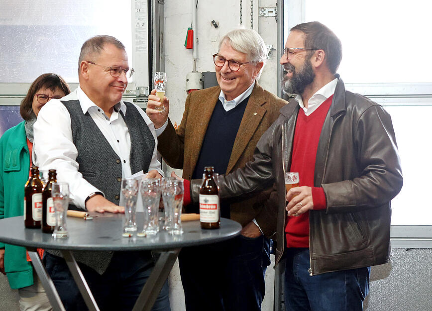 Zahlreiche Vertreter aus Kommunalpolitik und Wirtschaft haben der Er&ouml;ffnung der neuen Abf&uuml;llanlage am Freitag beigewohnt.