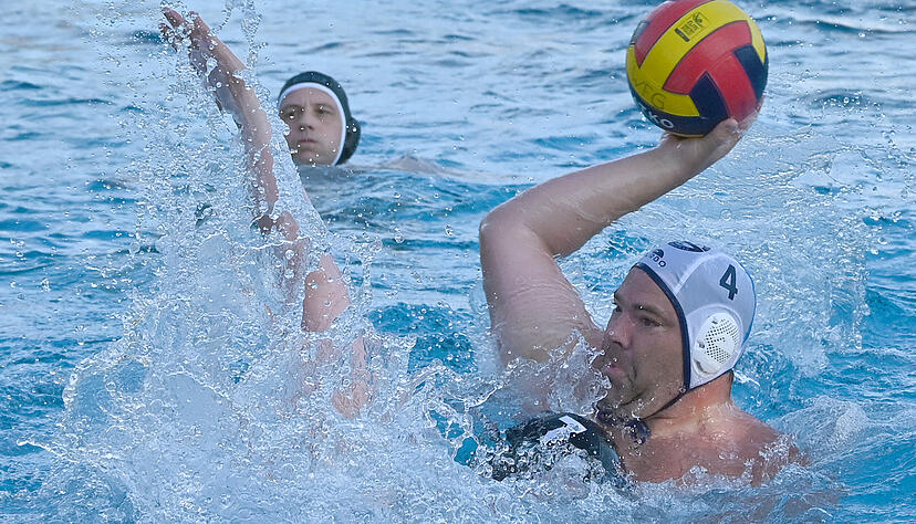 Center Nils Feidengruber (rechts) war in der vergangenen Verbandsliga-Saison der erfolgreichste Torsch&uuml;tze der Wasserfreunde Gemmingen.