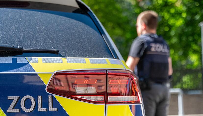 Mit Hunderten Einsatzkr&auml;ften gab es eine Gro&szlig;aktion von Polizei und Zoll. (Symbolbild)