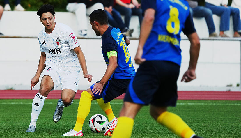 Amin Yazji (links) ging beim 1. FC Mühlhausen ganz weite Wege. Es hat sich gelohnt. Amin Yazji (links) ging beim 1. FC Mühlhausen ganz weite Wege. Es hat sich gelohnt.