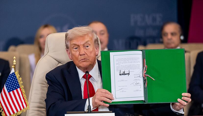 Trump feiert die Einigung als historisch - aber wie tragfähig ist sie wirklich? Trump feiert die Einigung als historisch - aber wie tragfähig ist sie wirklich?