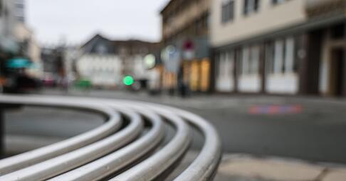 Nach der Tat waren Teile der Innenstadt von Meschede am Freitagmorgen gesperrt. Nach der Tat waren Teile der Innenstadt von Meschede am Freitagmorgen gesperrt.