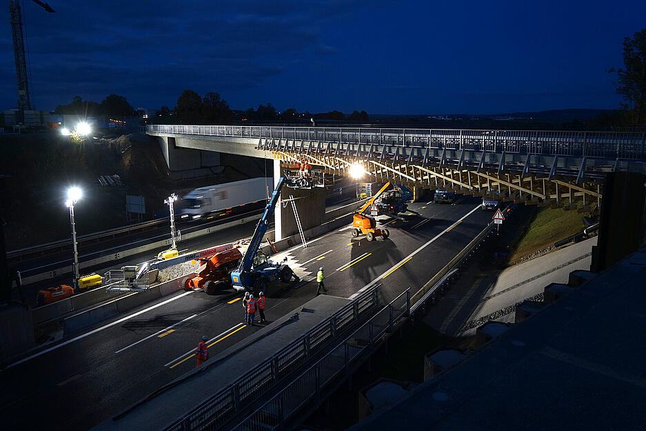 Am Samstagabend gegen 18 Uhr konnte  zun&auml;chst eine Spur Richtung Mannheim wieder freigegeben werden.