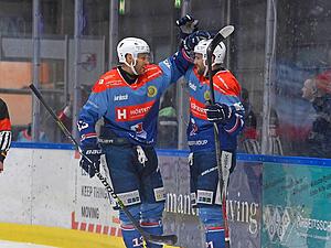 Die Heilbronner Falken bejubelten gegen die Passau Black Hawks ihren dritten Sieg in Folge.