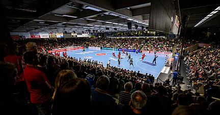 Die Göppinger EWS-Arena war schon zu Zweitliga-Zeiten der Frisch-Auf-Frauen die bestbesuchte Frauen-Handball-Spielstätte der Republik. Auch in der abgelaufenen Bundesliga-Hauptrunde strömten die meisten Fans in die ehemalige Hohenstaufenhalle.