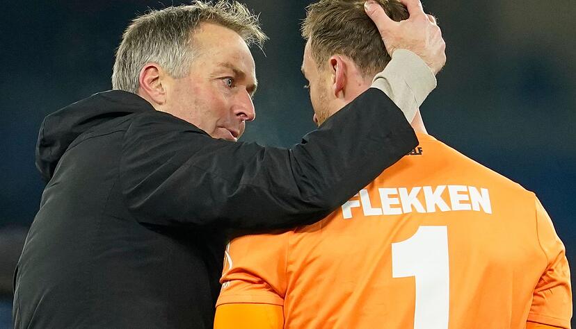 Blaswich oder Flekken? Leverkusens Coach Kasper Hjulmand hat in der Torwart-Frage die Qual der Wahl. (Archivbild)