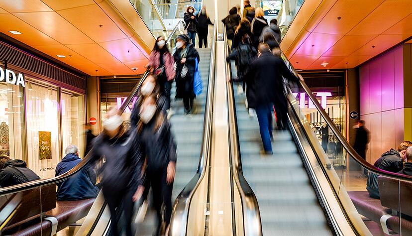 Ein Ger&uuml;cht bei einem Feueralarm sorgte in einem Einkaufszentrum f&uuml;r Panik. (Symbolbild)