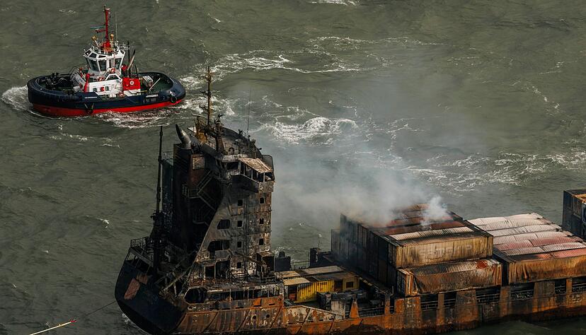 Rauch auf dem Frachtschiff &laquo;Solong&raquo;.