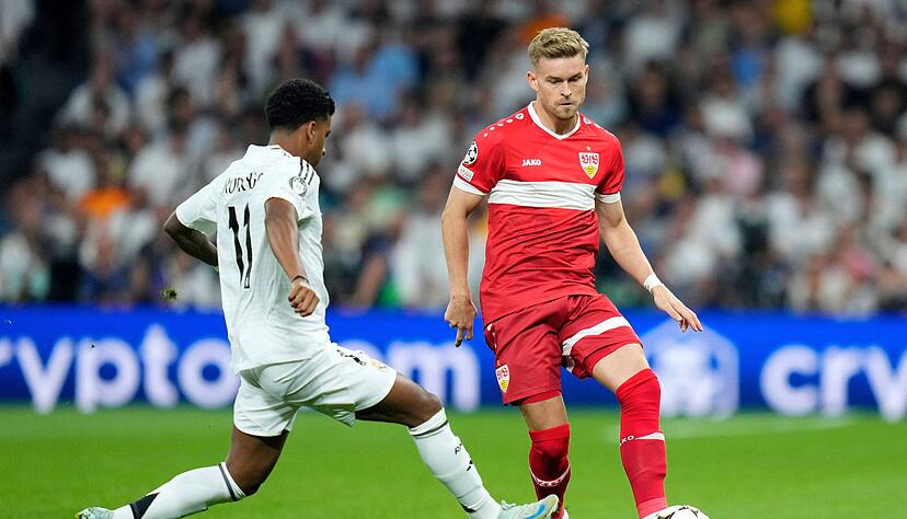 Gegen Real Madrid unterlief Maximilian Mittelstädt ein Stellungsfehler, der den VfB Stuttgart in Rückstand brachte. Dennoch sah Sebastian Hoeneß ein gutes Spiel seines Verteidigers. Gegen Real Madrid unterlief Maximilian Mittelstädt ein Stellungsfehler, der den VfB Stuttgart in Rückstand brachte. Dennoch sah Sebastian Hoeneß ein gutes Spiel seines Verteidigers.