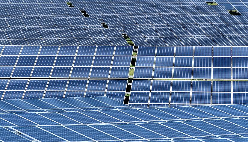 Nach jahrelanger Flaute werden die Solarparks in der Region mittlerweile zahlreicher: Doch in Kupferzell herrscht nun zunächst Zwangspause. Der Gemeinderat pocht auf Prinzipien und will nun erst Grundsatzfragen neuerlich klären. Nach jahrelanger Flaute werden die Solarparks in der Region mittlerweile zahlreicher: Doch in Kupferzell herrscht nun zunächst Zwangspause. Der Gemeinderat pocht auf Prinzipien und will nun erst Grundsatzfragen neuerlich klären.