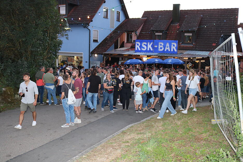 Gute Stimmung beim Eberbacher Gassenfest – so schön war der Samstag