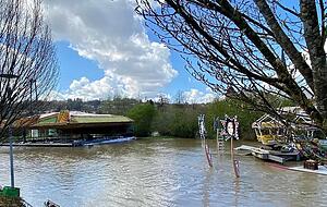 In Möckmühl steht der Festplatz unter Wasser. In Möckmühl steht der Festplatz unter Wasser.