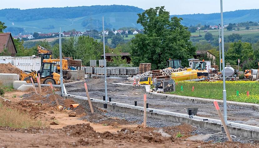 Inzwischen ist das Baugebiet Klingenäcker in Sontheim fast vollständig erschlossen. Die ersten städtischen Grundstücke können bereits erstanden werden.
Foto: Archiv/Berger Inzwischen ist das Baugebiet Klingenäcker in Sontheim fast vollständig erschlossen. Die ersten städtischen Grundstücke können bereits erstanden werden.
Foto: Archiv/Berger