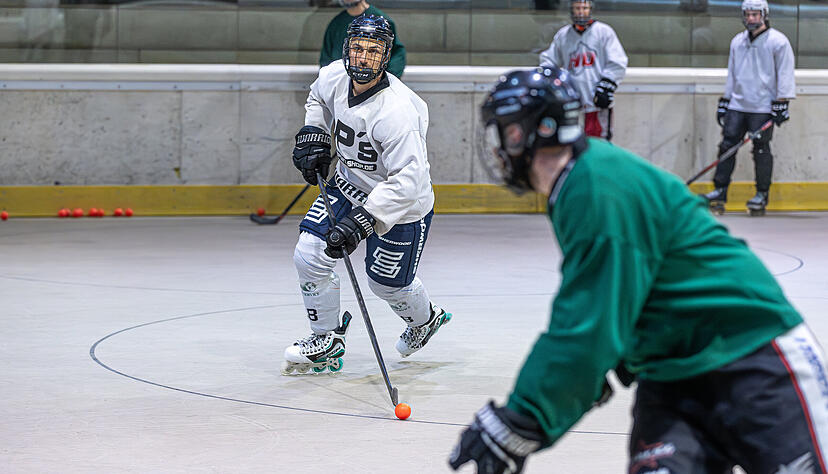 &bdquo;In meiner Jugend habe ich in meiner Heimat Sherbrooke in Quebec mit Freunden in einer Liga gespielt&ldquo;, sagt der Deutsch-Kanadier Freddy Cabana, der sich aber erst noch wieder an die Inline-Skates gew&ouml;hnen muss.