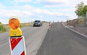 Eine dritte Spur soll bei der Anfahrt vermeiden, dass sich der Verkehr staut. Eine dritte Spur soll bei der Anfahrt vermeiden, dass sich der Verkehr staut.