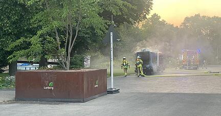 Am Freitagabend ist in Heilbronn ein selbstfahrender Mini-Bus ausgebrannt, der zwischen der Experimenta und dem Hauptbahnhof verkehrt.