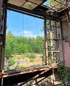 Das war einer der Operationss&auml;le. Das Licht kam auch von oben, die Chirurgen sollten gute Bedingungen f&uuml;r ihre Arbeit haben.