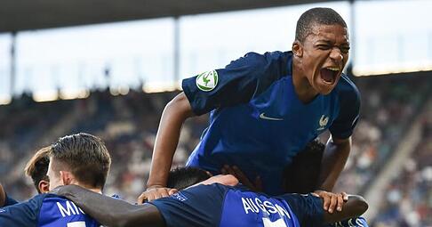 Frankreich besiegte im Finale der U19-EM Italien mit 4:0. Foto: Uwe Anspach