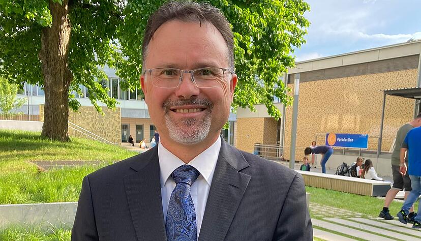 Professor Marc Wettlaufer bekommt den HHN-Wissenschaftspreis der Thomas-Gessmann-Stiftung f&uuml;r herausragende Forschung.