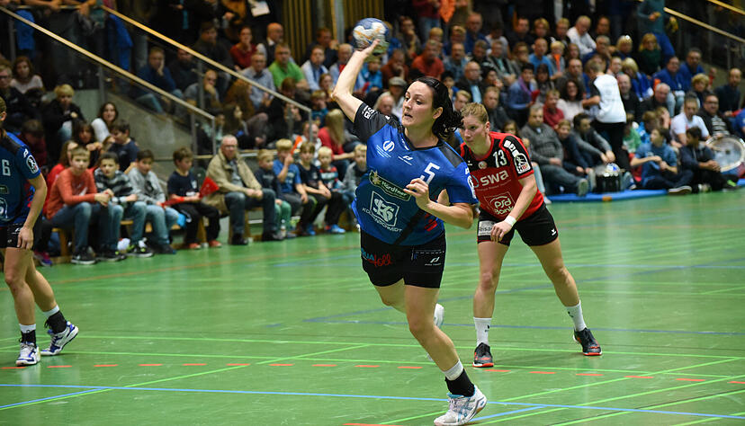 50 Mal trifft Hannah Breitinger in der Aufstiegssaison von der Siebenmeter-Linie. Doch die Spielf&uuml;hrerin der Sport-Union steuert mehr bei als nur Tore.