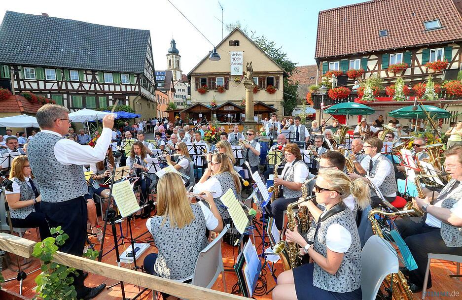 Eröffnung Erlenbacher Weinfest | 21.08. Eröffnung Erlenbacher Weinfest | 21.08.