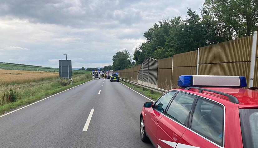 Auf der B2932 kam es am Dienstag zu einem schweren Unfall. Auf der B2932 kam es am Dienstag zu einem schweren Unfall.