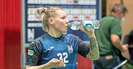 Sophie L&uuml;tke wei&szlig;, wie Erfolg im DHB-Pokal schmeckt. 2019 schaffte der Neckarsulmer Zugang mit dem SV Union Halle-Neustadt den Sprung ins Final Four.
Foto: Veigel