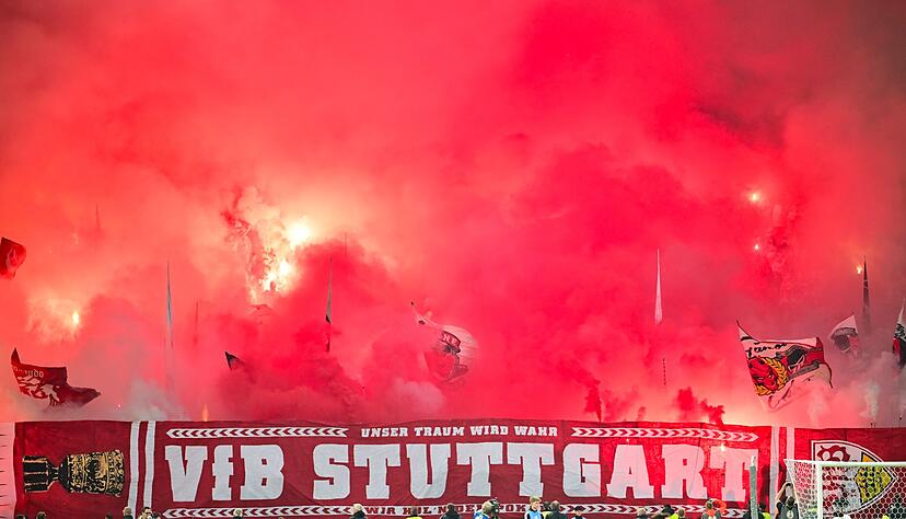 Das Feuerwerk kommt den VfB Stuttgart teuer zu stehen.