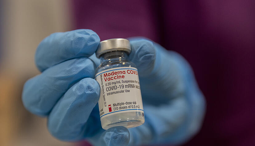 Das Präparat des Herstellers Moderna gehört zu den mRNA-Impfstoffen. Foto: dpa