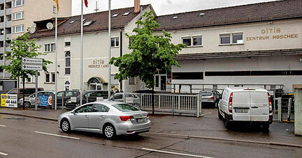 Von der Zentralmoschee der Ditib in Heilbronn will sich niemand äußern. Foto: Archiv/Veigel
