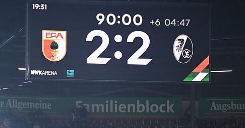 Ein Unentschieden auf der Anzeigetafel. In der deutschen Bundesliga bleibt das so. In Japan läuft es künftig anders. Gewinnt ein Team das Duell im Elfmeterschießen, erhält es zwei Punkte. Die unterlegene Mannschaft bekommt einen Zähler. Ein Unentschieden auf der Anzeigetafel. In der deutschen Bundesliga bleibt das so. In Japan läuft es künftig anders. Gewinnt ein Team das Duell im Elfmeterschießen, erhält es zwei Punkte. Die unterlegene Mannschaft bekommt einen Zähler.