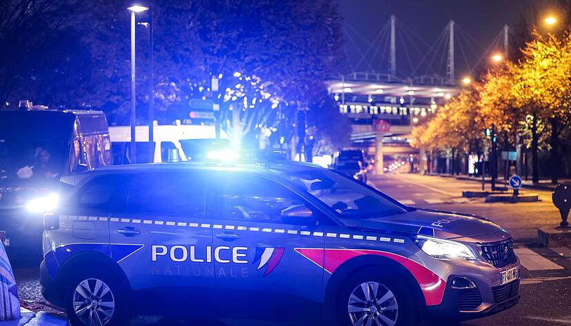 Bei einem Streit soll ein 13-J&auml;hriger in Nizza seine Mutter mit einem Hammer erschlagen haben (Archivbild).