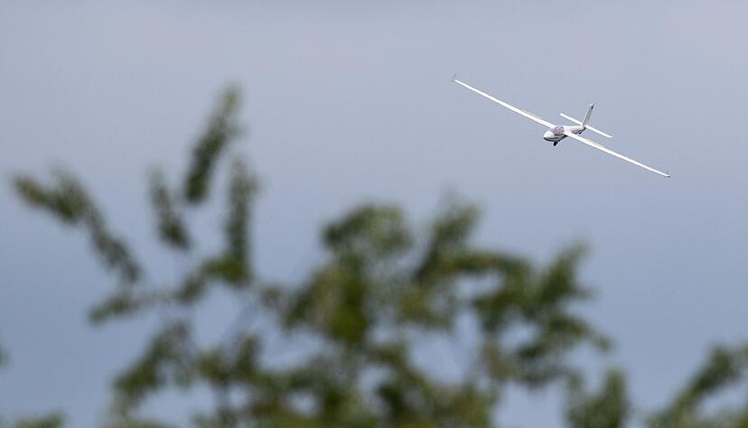 Am sp&auml;ten Nachmittag verunfallt ein Segelflugzeug. (Symbolbild)