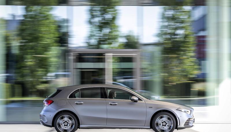 Von au&szlig;en ist der A-Klasse der Wandel beim&nbsp;Antrieb kaum anzusehen.