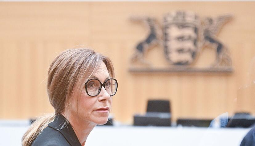 Petra Laur, die Mutter des getöteten Polizisten Rouven Laur, sprach beim Verfahren nach der Messerangriff auf dem Mannheimer Marktplatz. Petra Laur, die Mutter des getöteten Polizisten Rouven Laur, sprach beim Verfahren nach der Messerangriff auf dem Mannheimer Marktplatz.